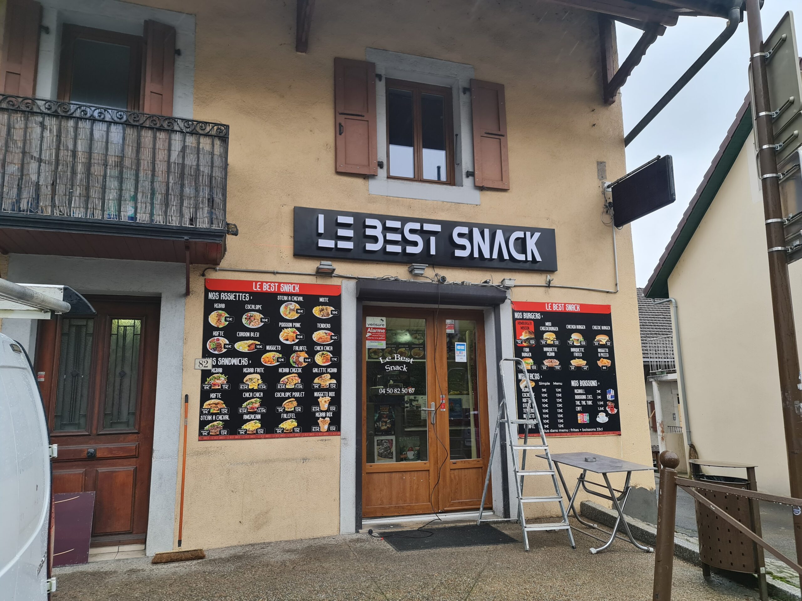 Pose enseigne led pour Le Best Snack à Bonne