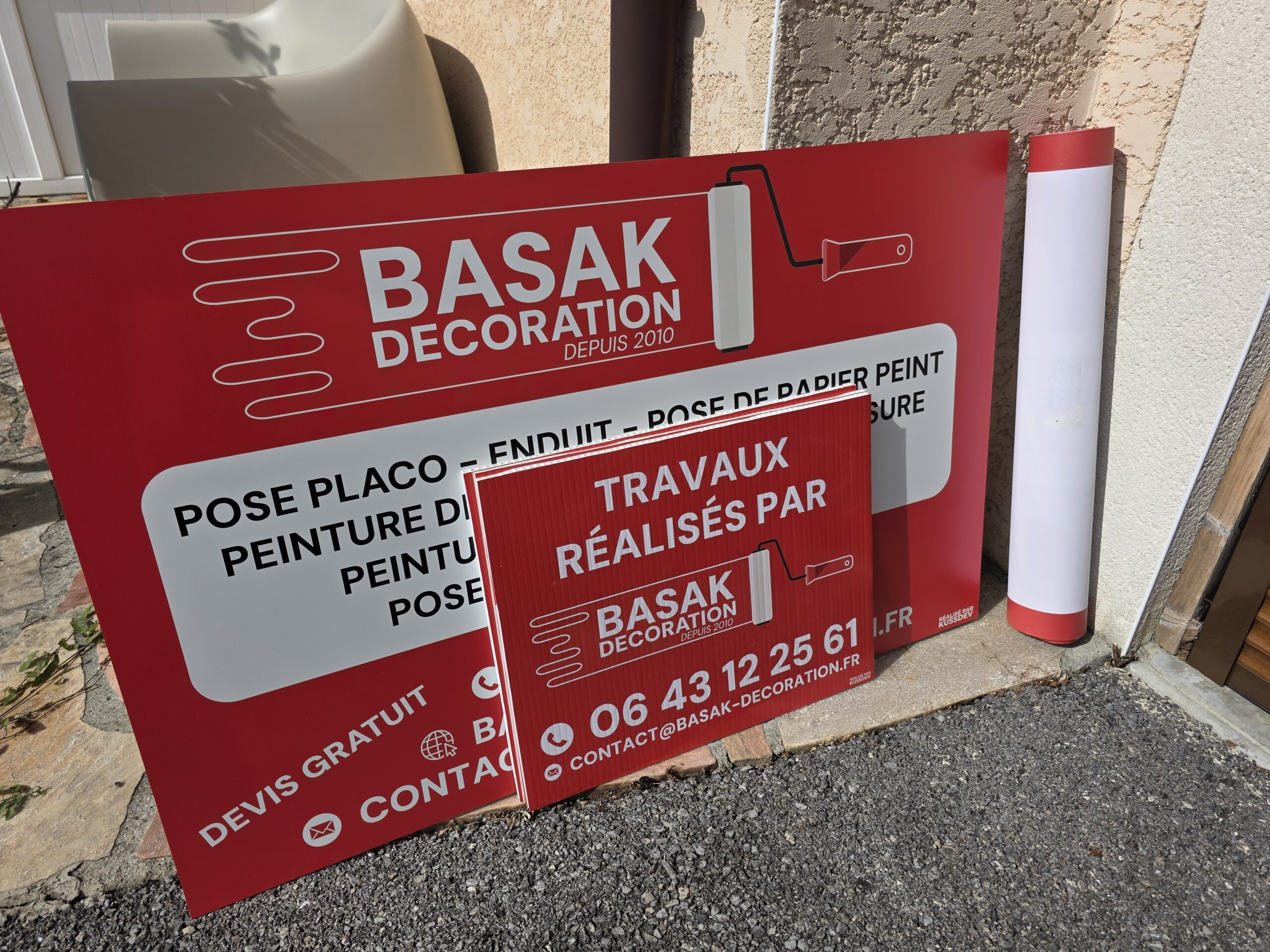 Kit de signalétique – Basak Décoration | Panneaux & Bâches sur mesure